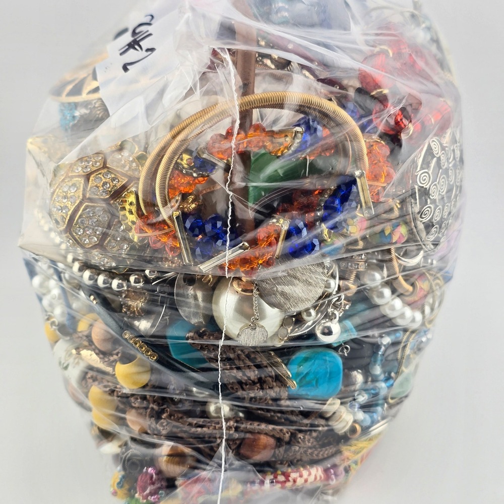 7lb Jewelry Craft Bag #2 - Bulk Lot Assorted Upcycle Broken Chains Beads & More - Picture 4 of 11